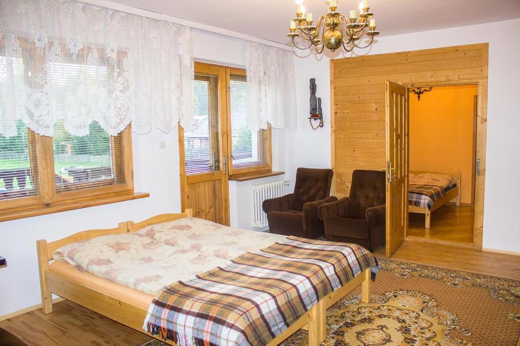 Hacjenda - Apartamenty I Pokoje Goscinne Czarna Góra Екстериор снимка