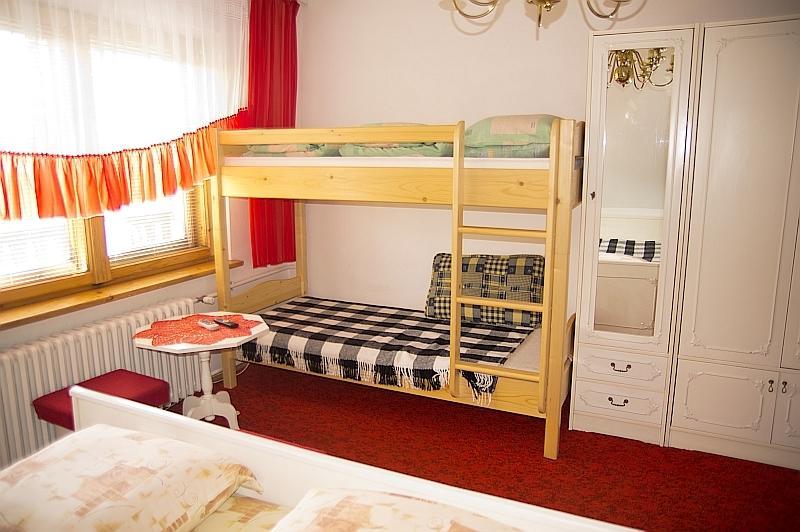 Hacjenda - Apartamenty I Pokoje Goscinne Czarna Góra Екстериор снимка