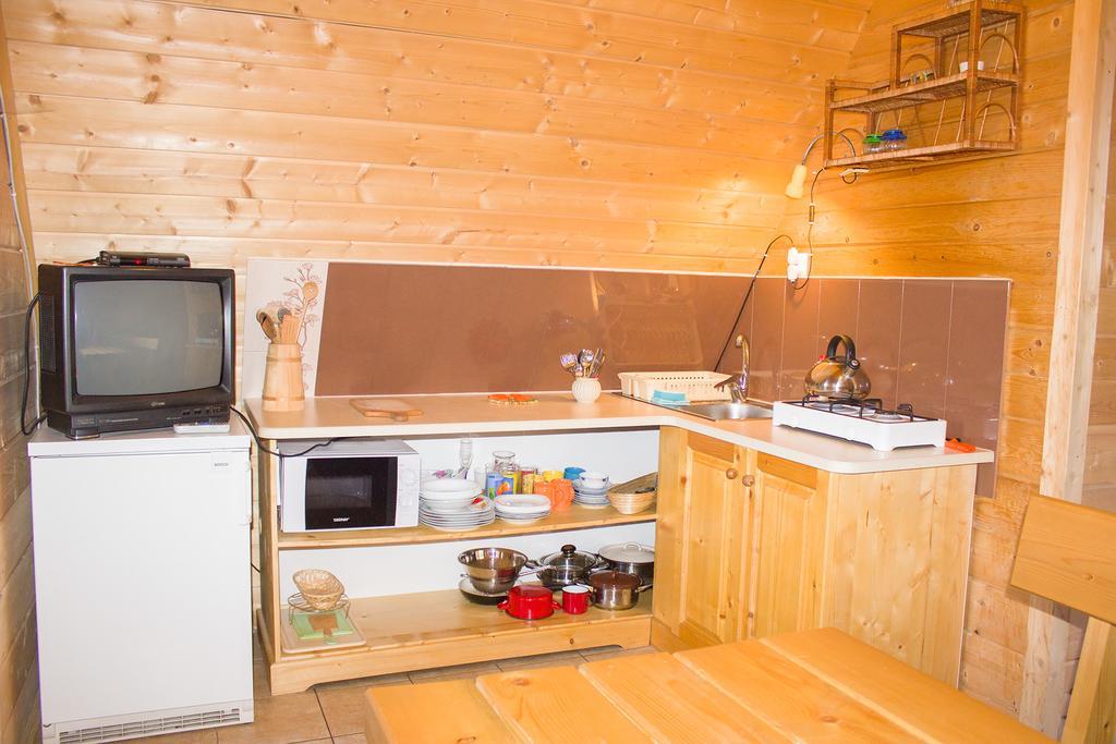 Hacjenda - Apartamenty I Pokoje Goscinne Czarna Góra Екстериор снимка