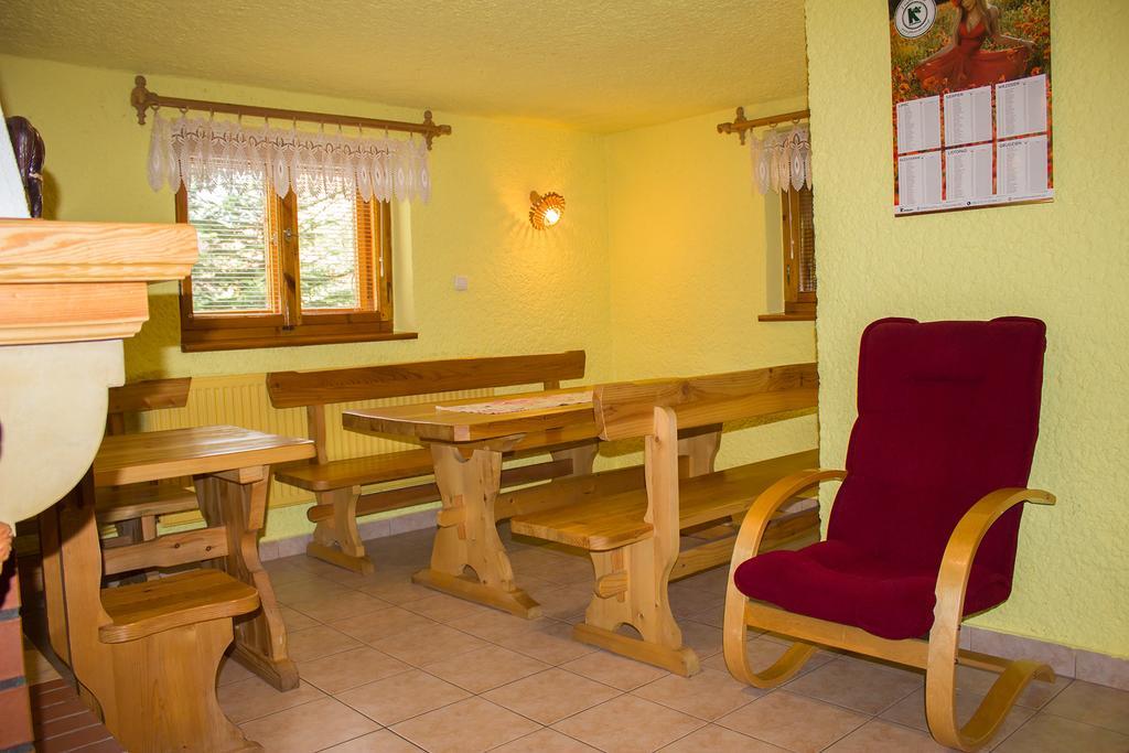 Hacjenda - Apartamenty I Pokoje Goscinne Czarna Góra Екстериор снимка